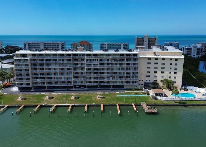 Holiday home Bayshore Yacht & Tennis 409 - Premier Clearwater Beach