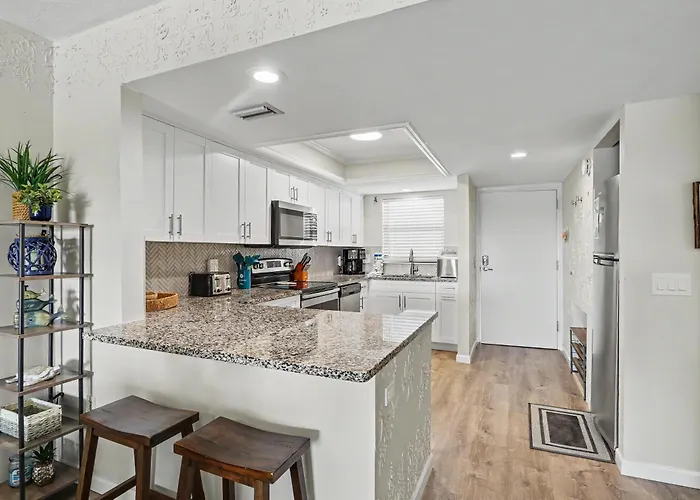 Holiday home Bayshore Yacht & Tennis 409 - Premier Clearwater Beach